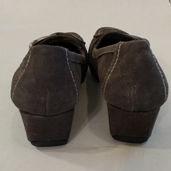 Kelly & Katie Suade Wedges - Picture 4 of 5